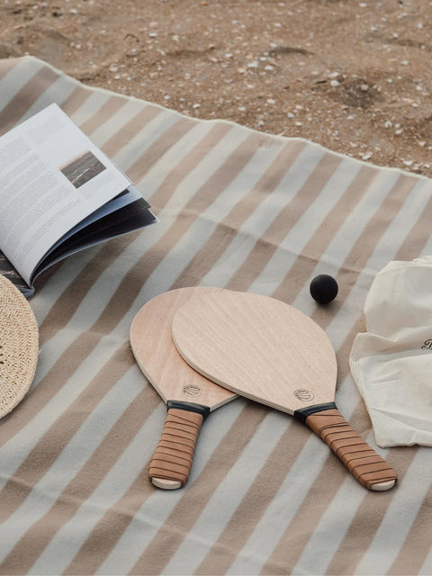 Colos beach tennis game