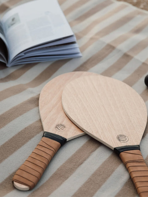 Colos beach tennis game