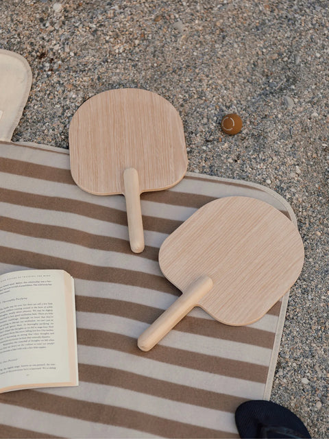 Miro beach tennis game